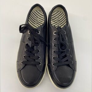 Taos Onward Women’s Black Casual Sneakers Sz: 11